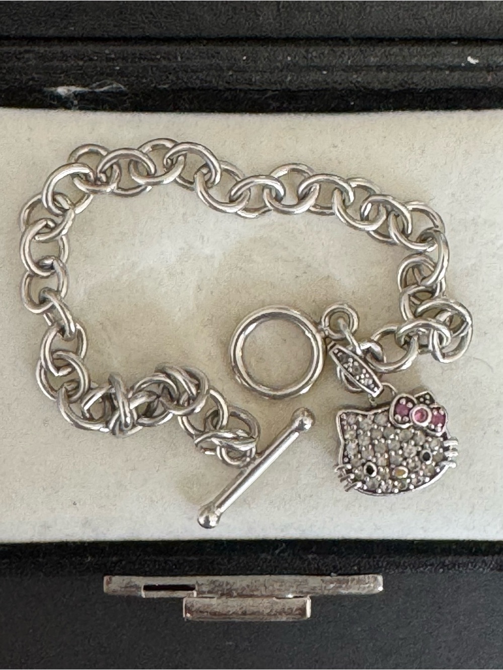 Simmons & Co Hello Kitty 925 Charm Bracelet with Pink Bow Cat Charm